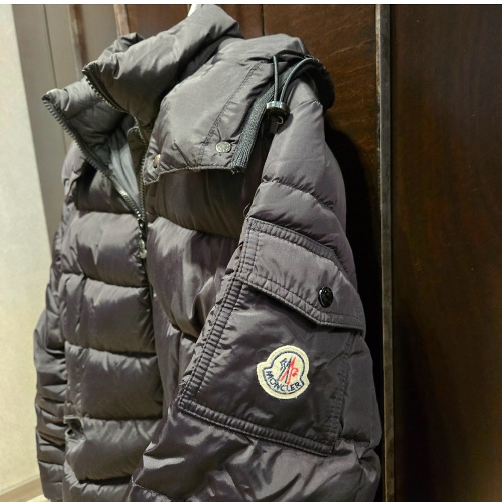 Moncler winter jacket - Picture 3 of 3